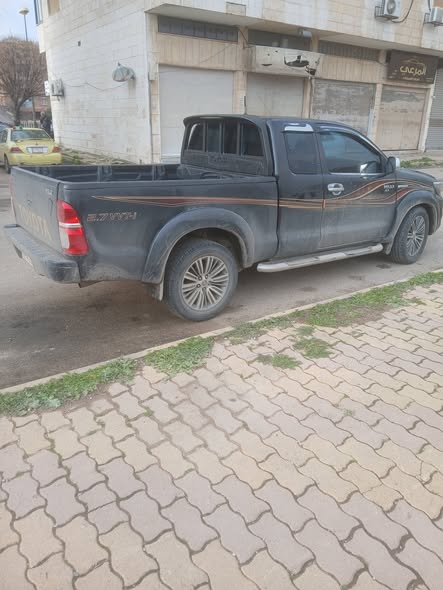 تويوتا هايلكس 2008 - صورة 4