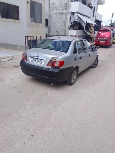 ليفان 520 2008 - صورة 3