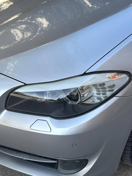 بي إم دبليو 528i 2011 - صورة 3