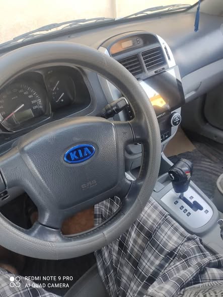 كيا سيراتو 2009 - صورة 4