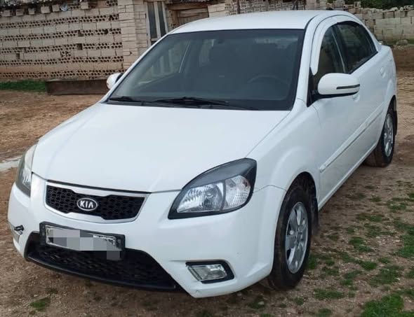 كيا ريو 2011 - صورة 2