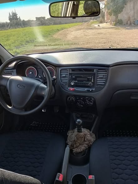 كيا ريو 2011 - صورة 5