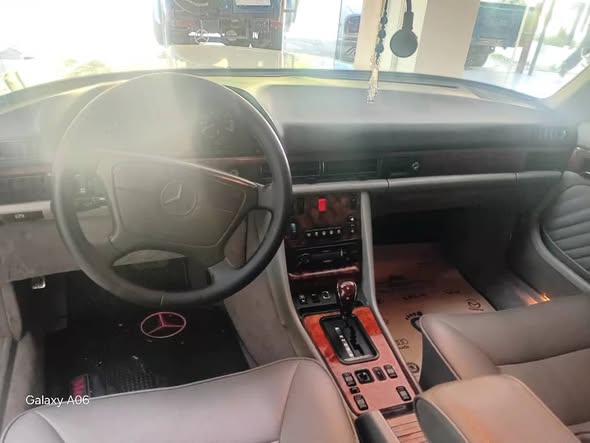 مرسيدس 380 SEL 1983 - صورة 2