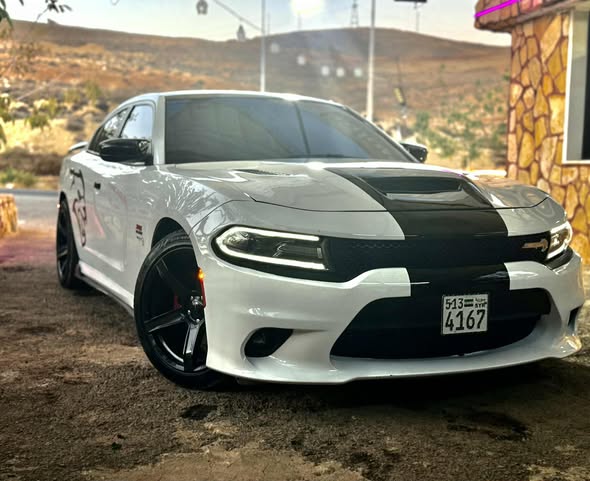 دودج تشارجر 2018