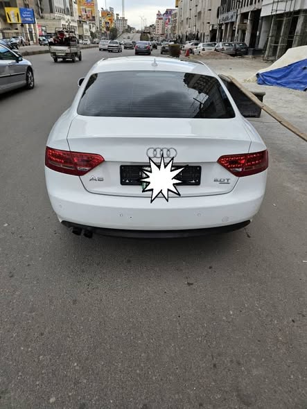 أودي A5 2012 - صورة 1