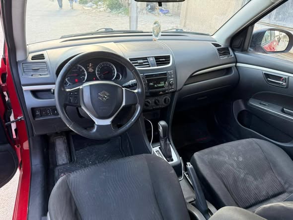 سوزوكي سويفت 2011