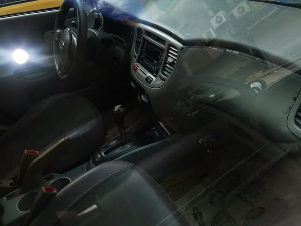 كيا ريو 2010 - صورة 3