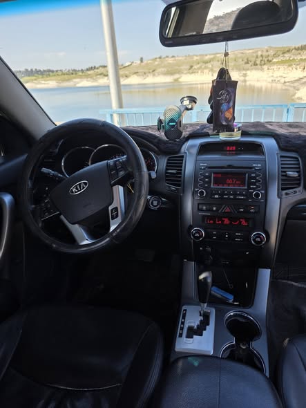 كيا سورنتو 2010 - صورة 4