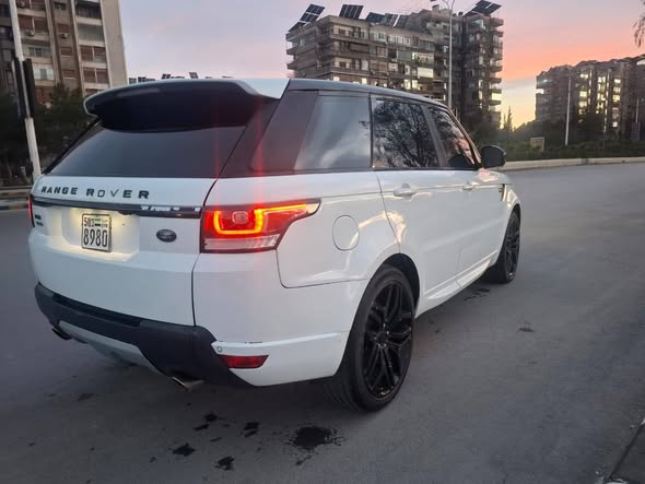 رانج روفر سبورت 2014 - صورة 4