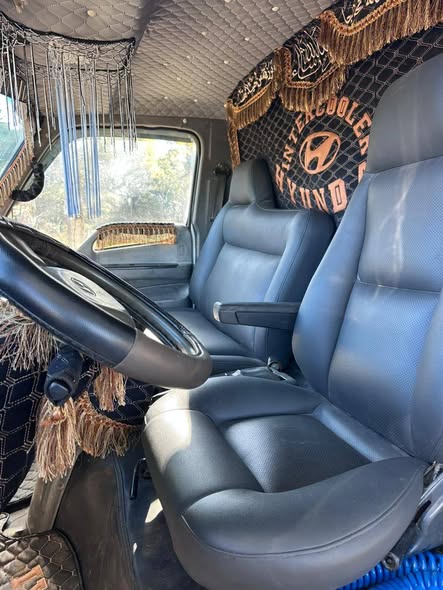 هيونداي HD72 1999 - صورة 2