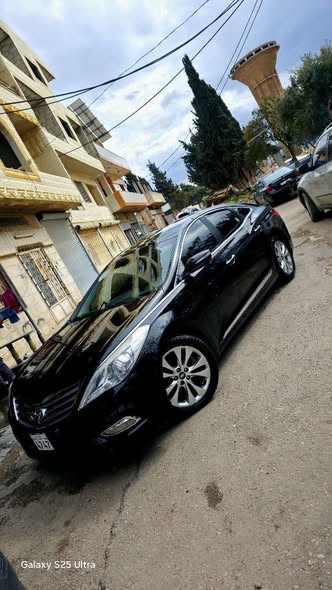 هيونداي أزيرا 2012