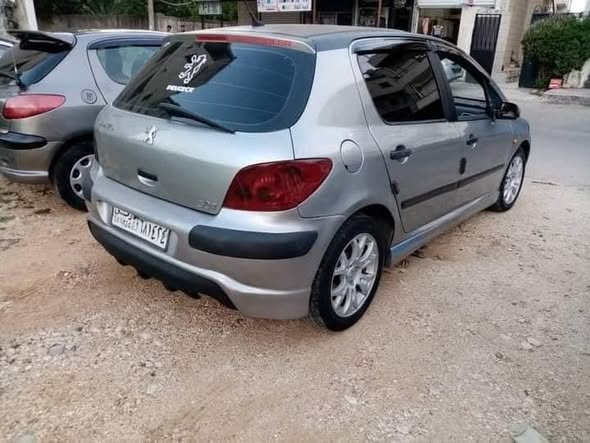 بيجو 307 2002 - صورة 1