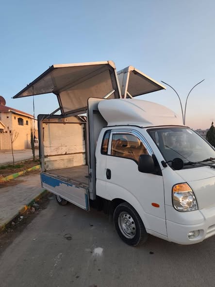 كيا 2700 2012 - صورة 3