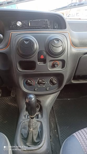 داسيا سولنزا 2003 - صورة 2