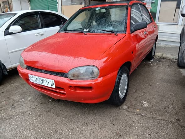 مازدا 121 1993 - صورة 2