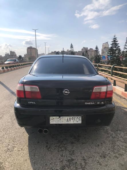 أوبل أوميغا 2001 - صورة 2