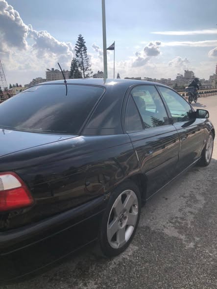 أوبل أوميغا 2001 - صورة 4