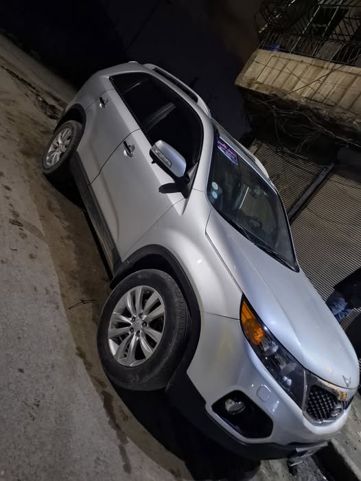 كيا سورينتو 2010