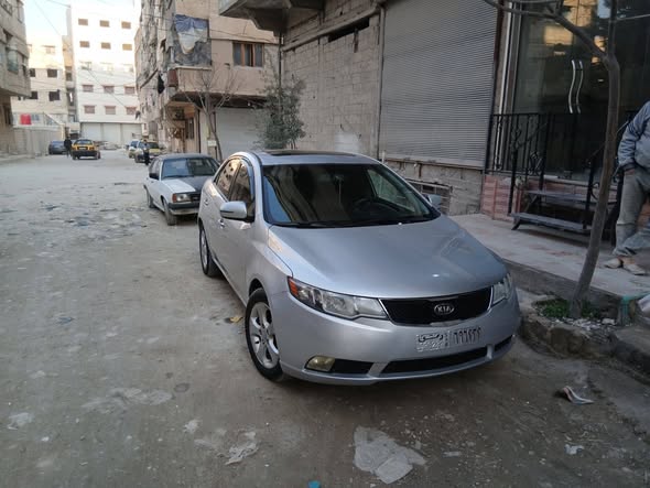 كيا فورتي 2010 - صورة 1