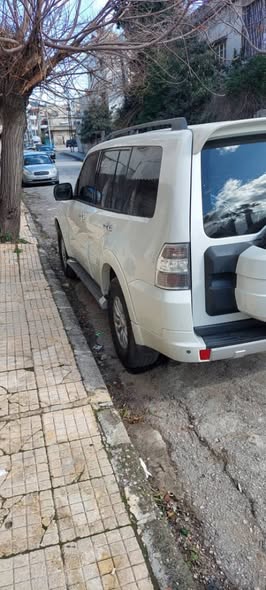 ميتسوبيشي باجيرو 2015 - صورة 3