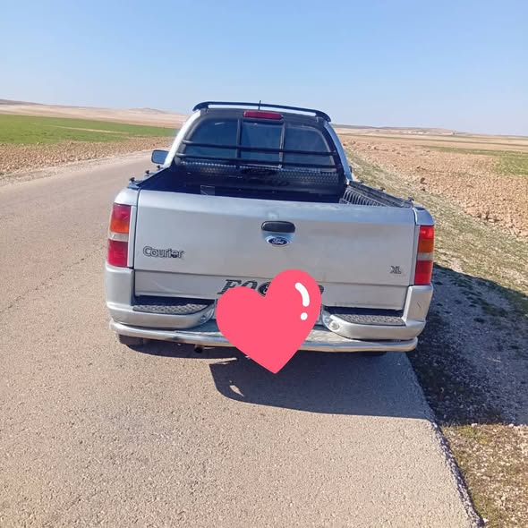 فورد كورير 2005 - صورة 3