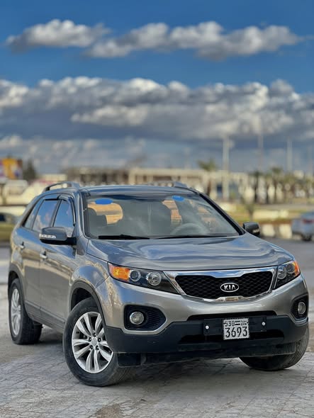 كيا سيرنتو 2010 - صورة 1