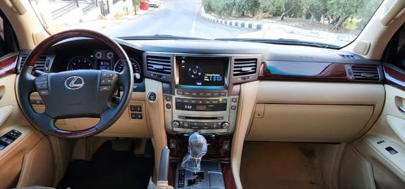لكزس LX570 2009