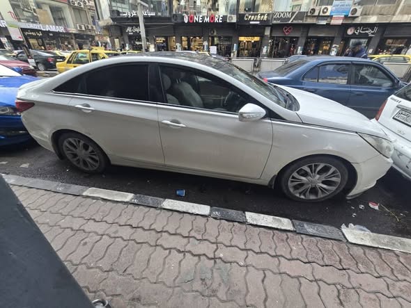 هيونداي سوناتا 2011 - صورة 2