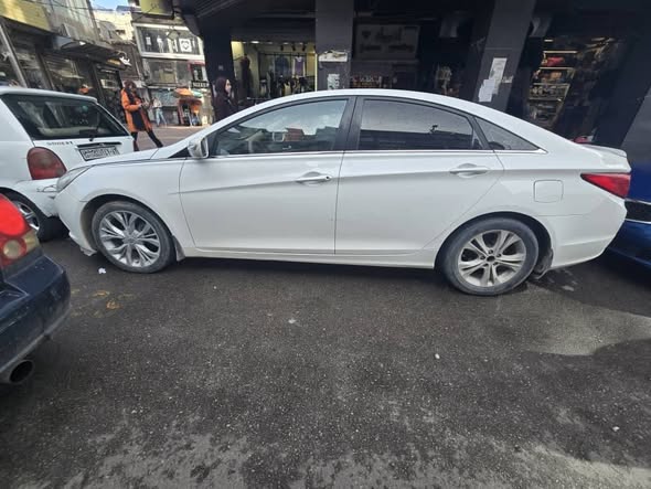 هيونداي سوناتا 2011 - صورة 3