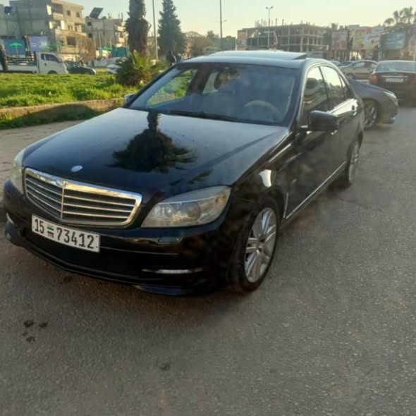 مرسيدس C300 2010 - صورة 2