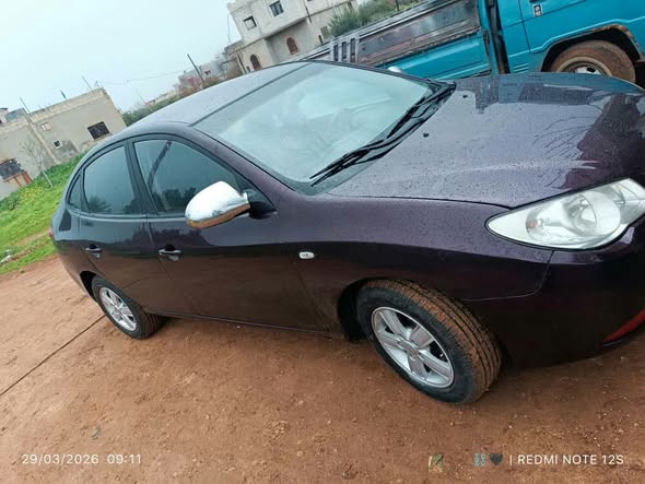 هيونداي افانتي 2009 - صورة 2