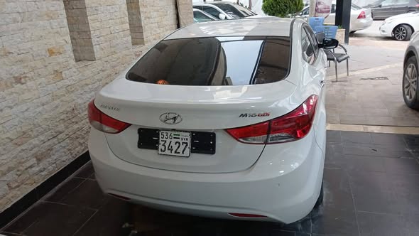 هيونداي افانتي 2011 - صورة 3