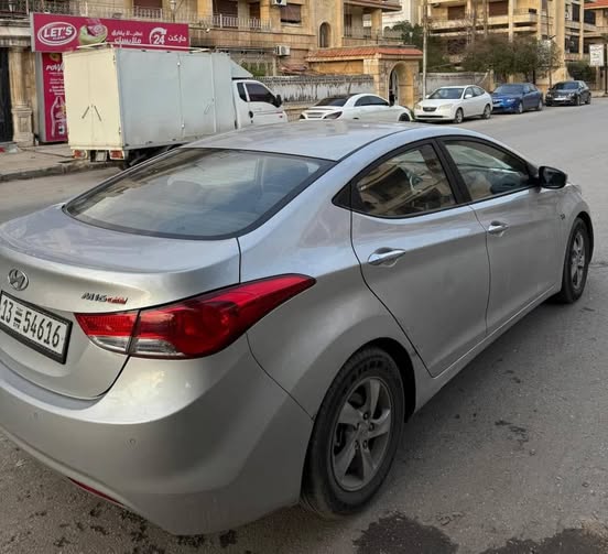 هيونداي النترا 2012