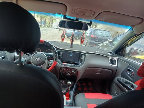 كيا ريو 2011 - صورة 2