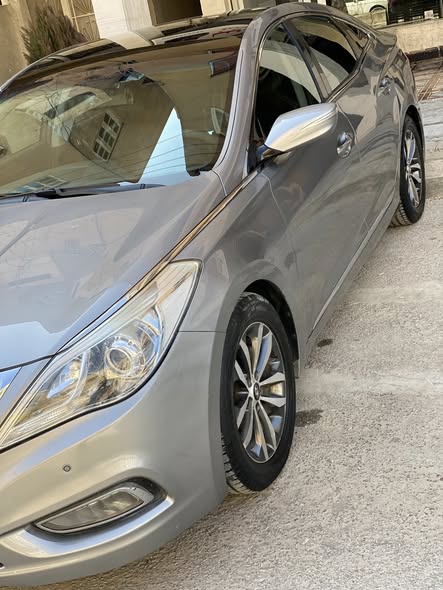 هيونداي أزيرا 2012 - صورة 2