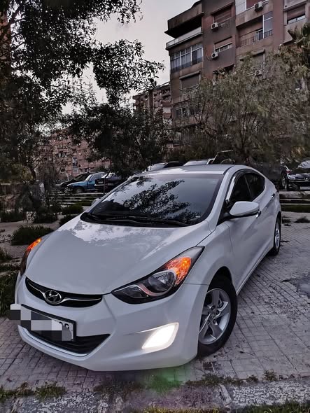 هيونداي ألنترا 2012 - صورة 1