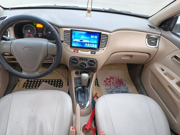 كيا ريو 2010 - صورة 2