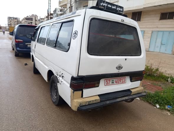 كيا بيستا 1995 - صورة 3