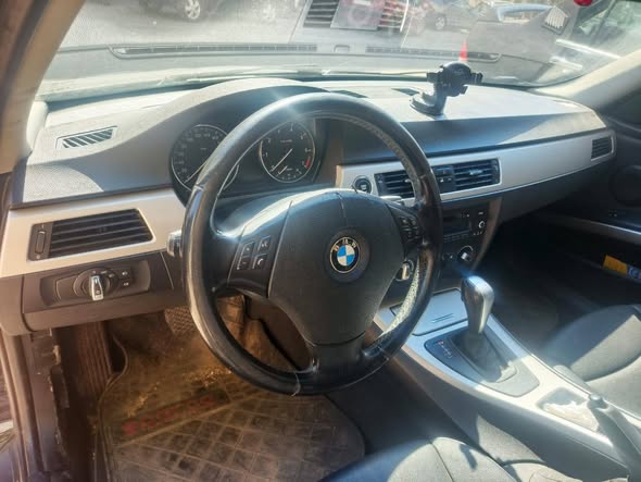 بي إم دبليو 316 2011 - صورة 1