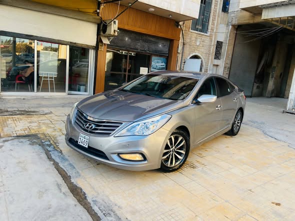 هيونداي أزيرا 2012