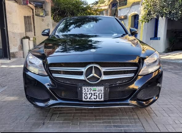 مرسيدس C300 2016 - صورة 1
