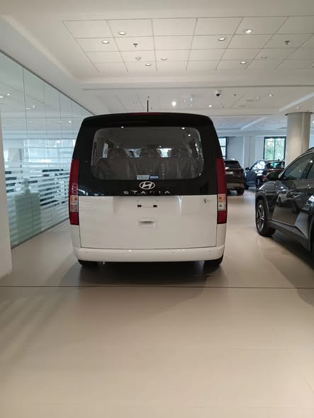 هيونداي ستاريا 2026 - صورة 3