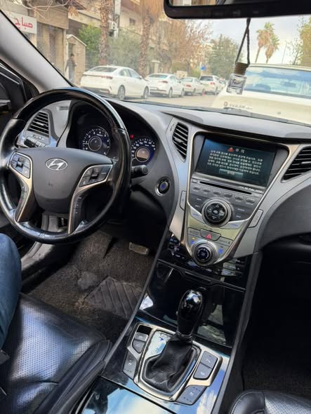 هيونداي ازيرا 2012 - صورة 3