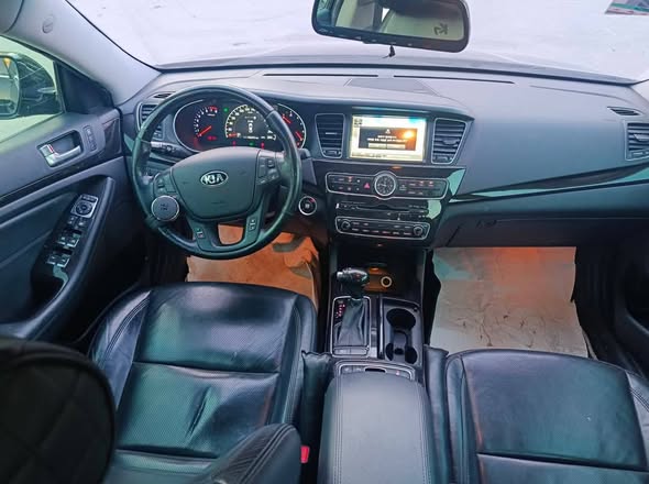 كيا كادينزا 2013 - صورة 2