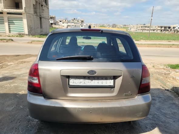 كيا سيراتو 2006