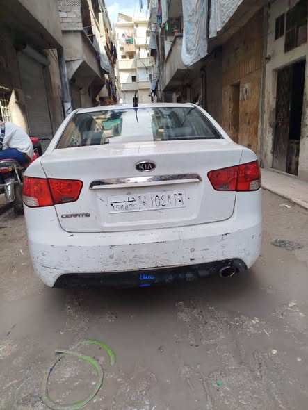 كيا سيراتو 2010 - صورة 1