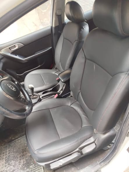 كيا سيراتو 2010 - صورة 5