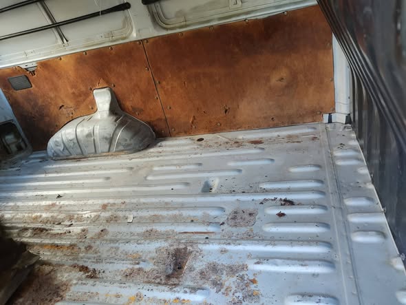 هيونداي ستاركس 2000 - صورة 2