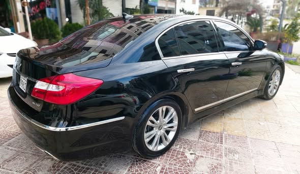 جينيسيز جينيسيز 2010