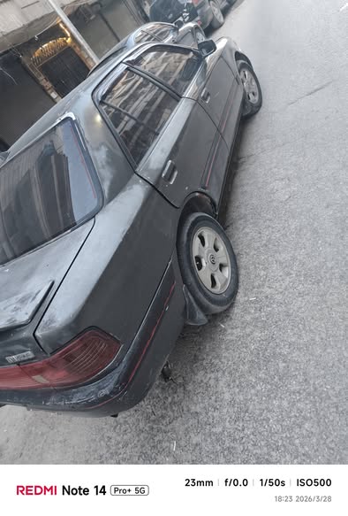 مازدا 323 1993 - صورة 2